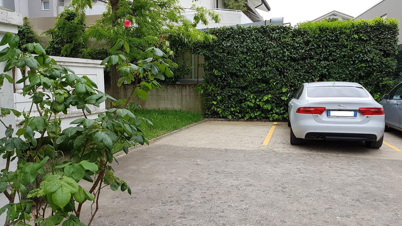 Appartamento Magnolia Lignano Sabbiadoro Extérieur photo