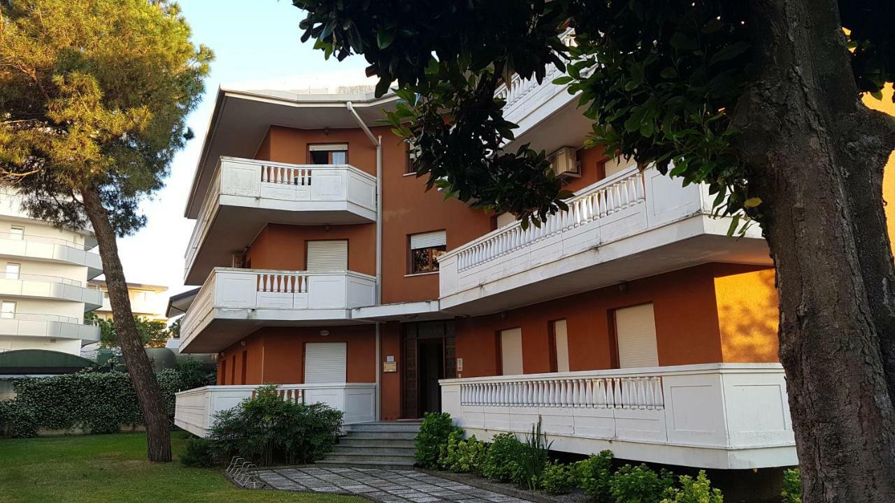 Appartamento Magnolia Lignano Sabbiadoro Extérieur photo